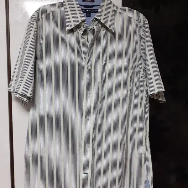[BUNJANG] Tommy Hilfiger Striped Short Sleeve Shirt / 타미힐피거 스트라이프 반팔 셔츠