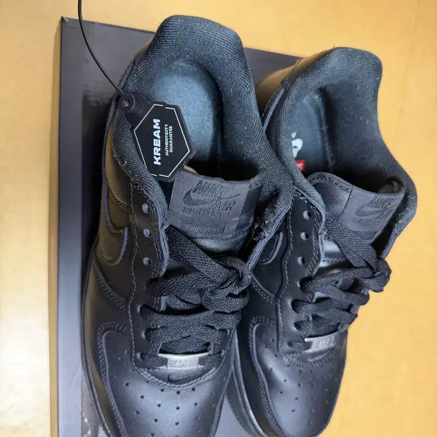 [BUNJANG] Supreme Air Force 1 Low Black US 7 / 슈프림 에어포스 블랙 250
