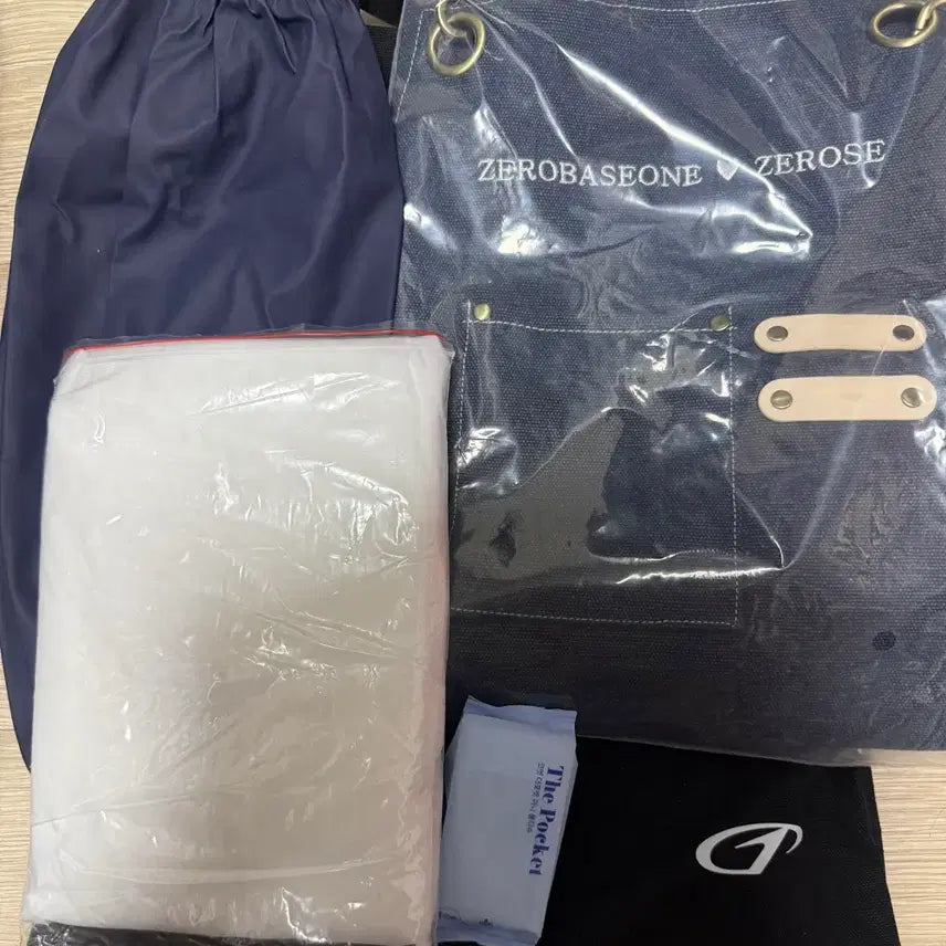 [BUNJANG] ZEROBASEONE ZB1 Jang Hao Apron Kit / 제로베이스원 제베원 ZB1 장미 재배원 이벤트 앞치마 KIT 키트 양도