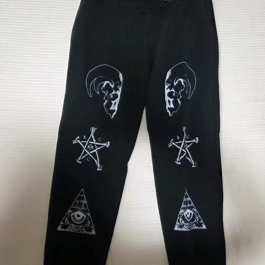 [BUNJANG] Blackcraft Cult Illuminati Jogger Pants / blackcraftcult 일루미나티 조거 팬츠 s 고스 펑크