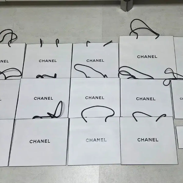 [BUNJANG] Chanel Shopping Bags Bundle Set (17 pcs) / 샤넬 쇼핑백 (총 17개) (개별구매 가능, 일괄구매 우선)
