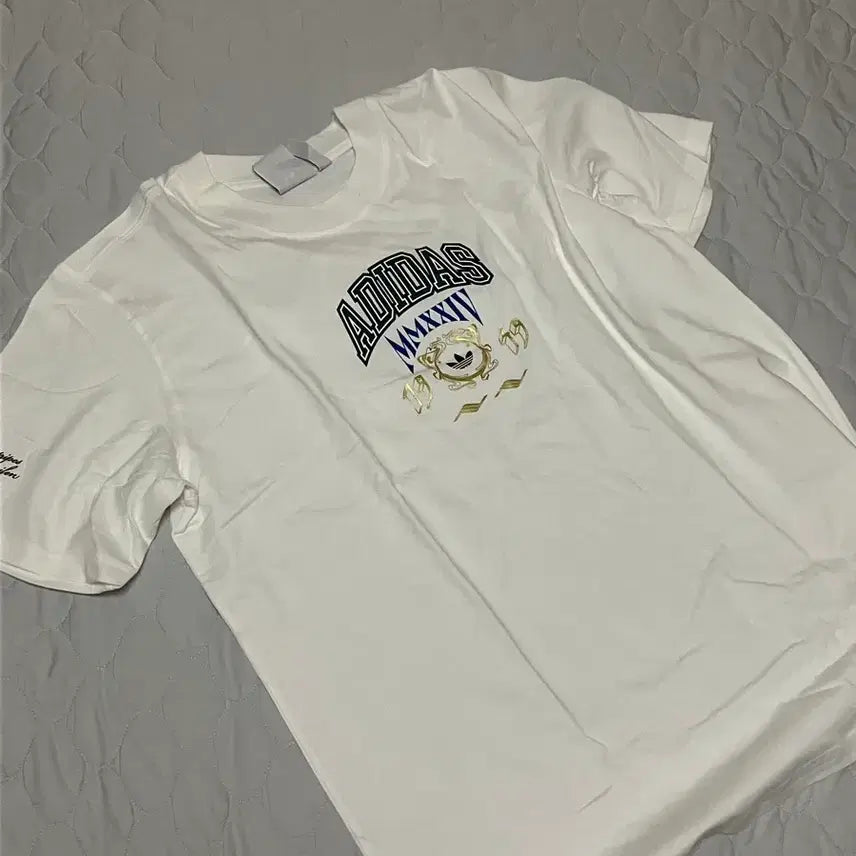 [BUNJANG] Adidas White Printing Short Sleeve T-Shirt / 아디다스 화이트 프린팅 반팔 티셔츠