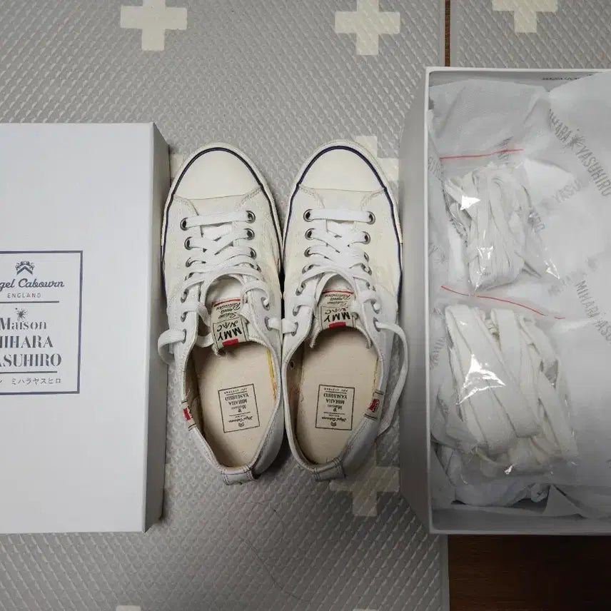 [BUNJANG] Mihara Yasuhiro x Nigel Cabourn Collaboration Sneakers / 미하라야스히로 x 나이젤카본 스니커즈