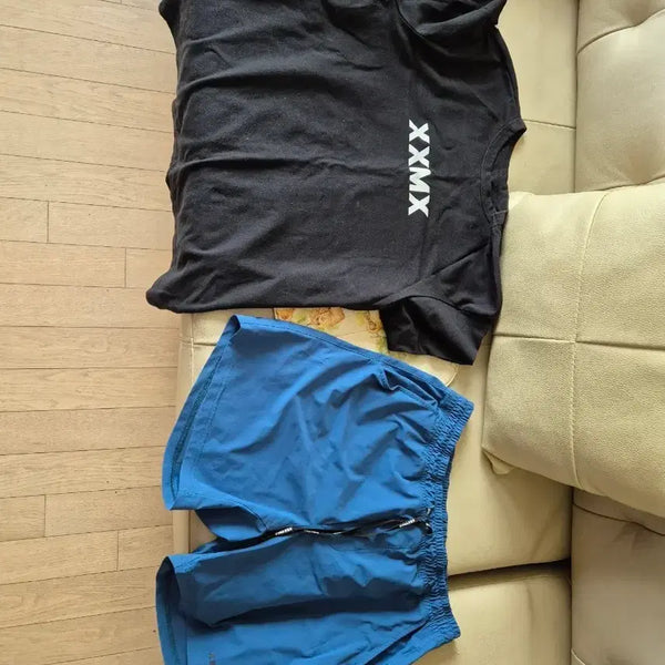 [BUNJANG] XEXYMIX Muscle Fit T-Shirt & Shorts Set / 젝시믹스 XXMX 반팔 머슬핏 티셔츠 + 운동 반바지 세트