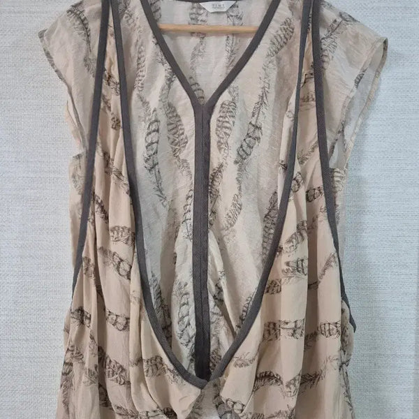 [BUNJANG] TIME Silk 100% Feather Print Blouse / TIME 타임 깃털 패턴 블라우스
