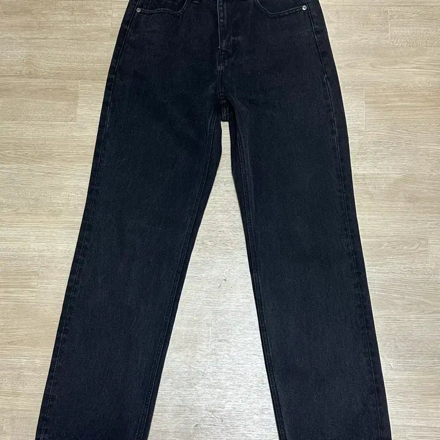 [BUNJANG] Musinsa Standard Men's Black Washed Denim / 무신사 스탠다드 맨 블랙워시드