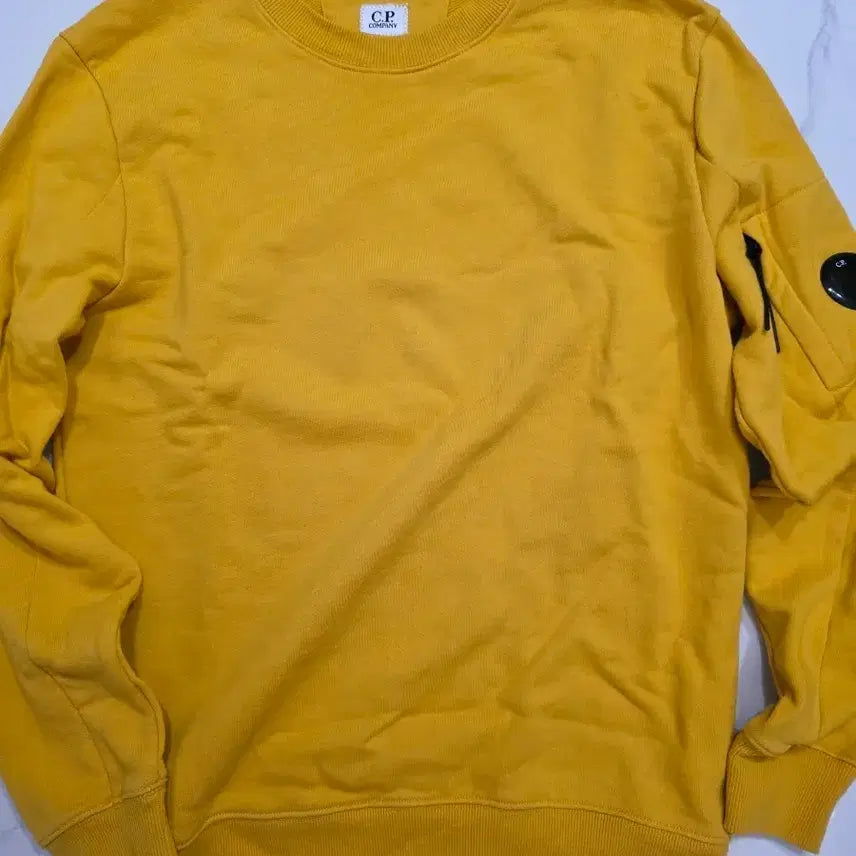 [BUNJANG] CP Company Yellow Sweatshirt M / CP 컴퍼니 맨투맨