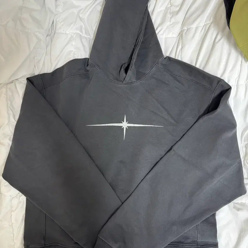 [BUNJANG] Tilden Shop Merch Hoodie Black / 틸던 SHOP MERCH HOODIE black
