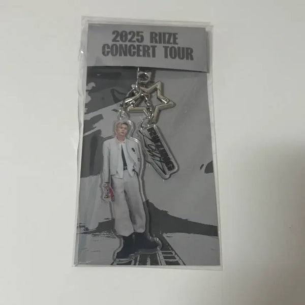 [BUNJANG] RIIZE RIIZING LOUD Acrylic Keyring Eunseok / 라이즈 라이징라우드 아크릴 키링 은석ver.