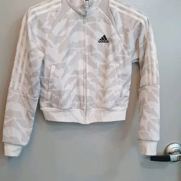 [BUNJANG] Adidas Women's Pattern Track Top + Training Pants Set XS / 아디다스 여성 패턴 트랙탑+트레이닝바지XS