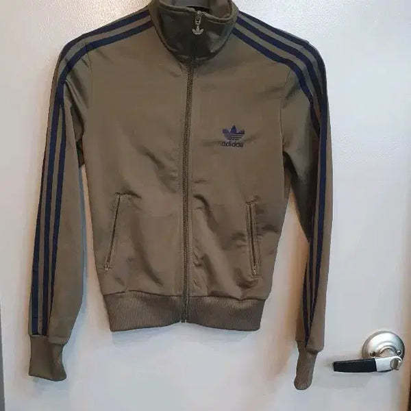 [BUNJANG] Adidas Women's Khaki Track Top Jersey / 아디다스 여성 카키 트랙탑 져지 85 안감약기모구요