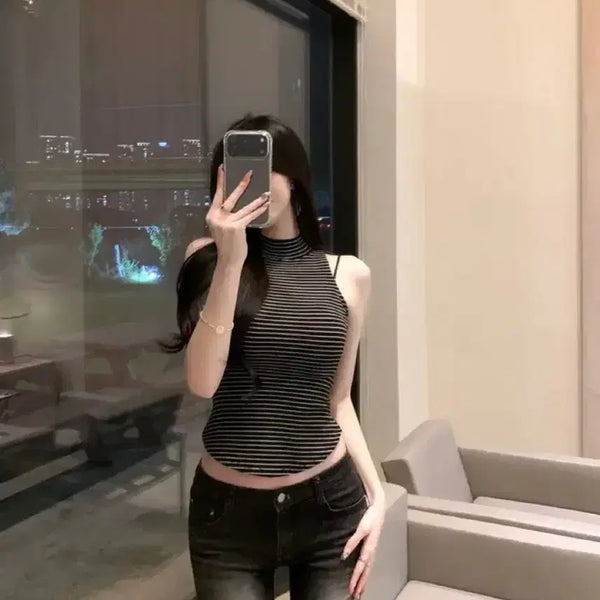 [BUNJANG] ABLEY Striped Halter Neck Tank Top / 택포 ) 에이블리 서델 단가라 홀터넥 나시