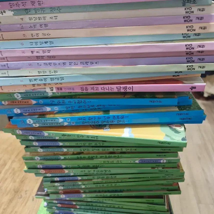 [BUNJANG] Kyowon Smart Story Reading Fairy Tales Collection with English Cards / 교원 스마트 이야기 독서 동화책 모음과 영어카드 판매합니다