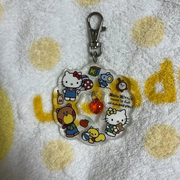 [BUNJANG] Hello Kitty Acrylic Heart Charm Wreath Keyring / 헬로키티 아크릴 하트 참 리스 키링
