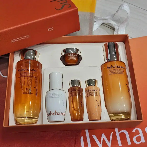 [BUNJANG] Sulwhasoo Concentrated Ginseng Renewing Set / (선물포장)설화수 자음생 2종 세트 +각100ml씩 덤