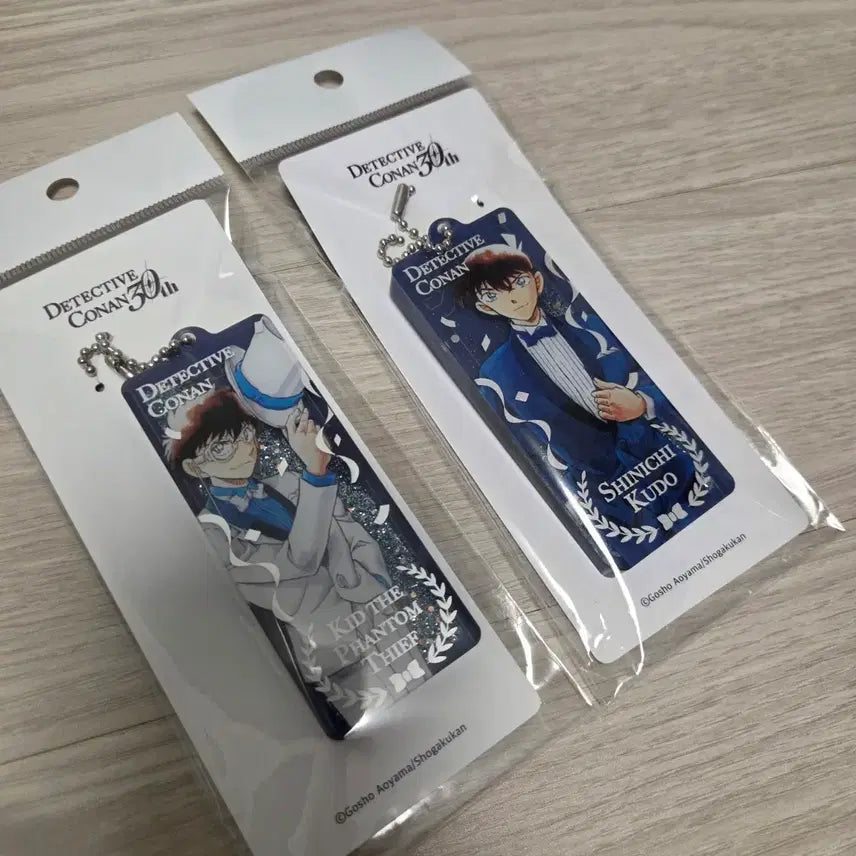 [BUNJANG] Detective Conan 30th Anniversary Exhibition Glitter Acrylic Keychain - Kaito Kid, Shinichi / 명탐정 코난 30주년 전시회 글리터 아크릴 키링 괴도키드, 신이치