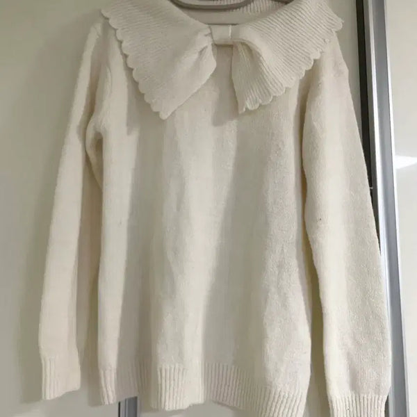 [BUNJANG] Ivory Ribbon Wavy Neckline Knit Sweater / 아이보리 리본 물결넥라인 니트 스웨터