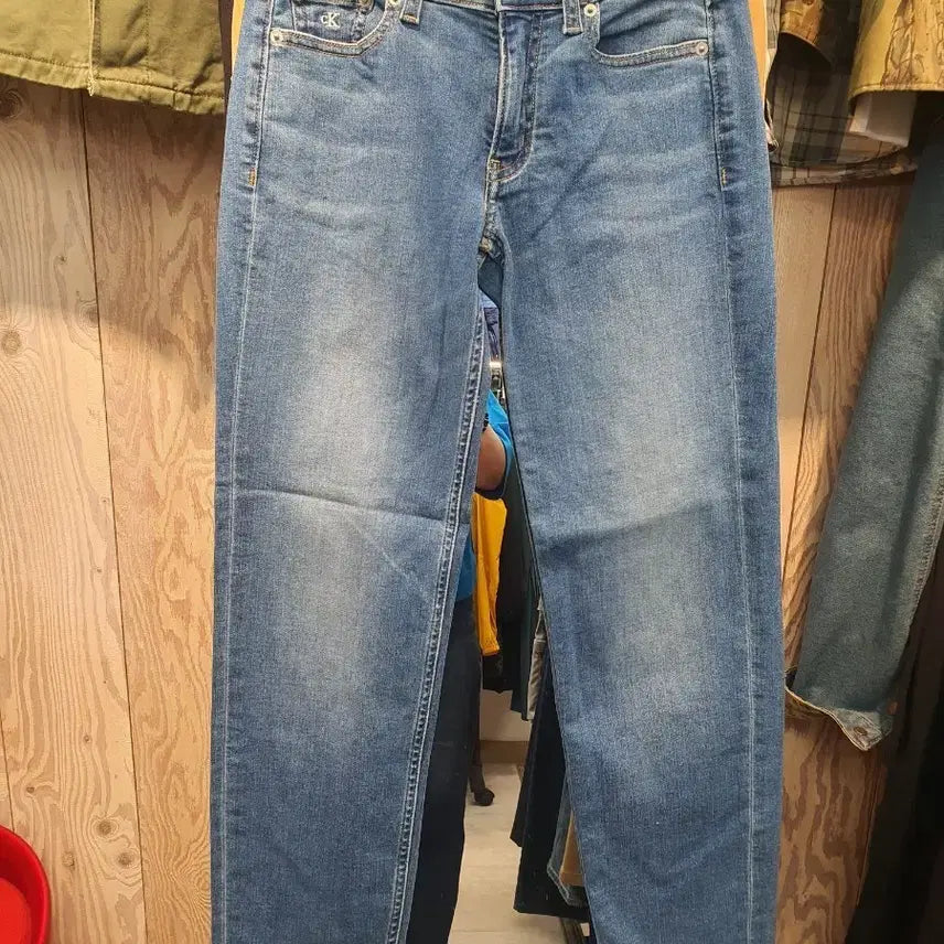 [BUNJANG] Calvin Klein Jeans Women's Mid-Blue Stretch Denim Pants (Size 25) / [정품] 캘빈클라인 진 여성 스판 미드블루 데님 (25사이즈/상태최상)