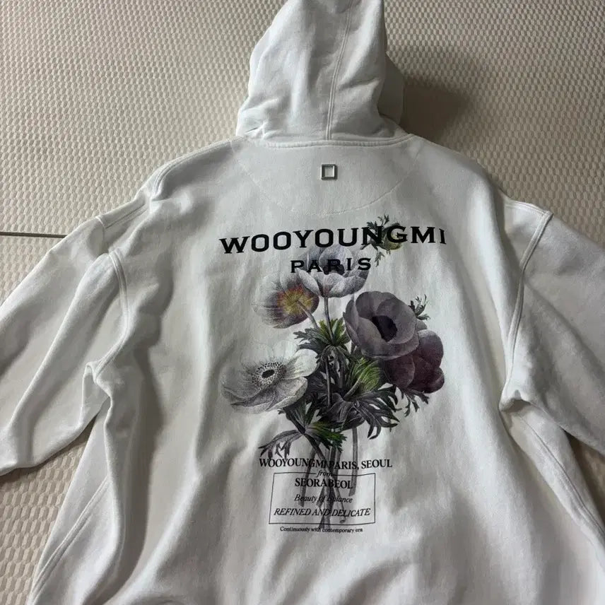 [BUNJANG] Wooyoungmi Flower White Hoodie / 우영미 플라워 화이트 후드티