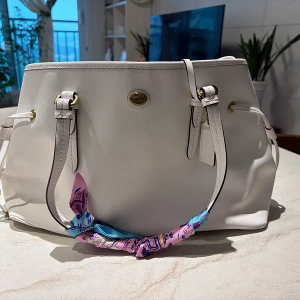 [BUNJANG] Coach White Leather Tote Bag with Scarf / 코치 화이트 레더 토트백 + 스카프