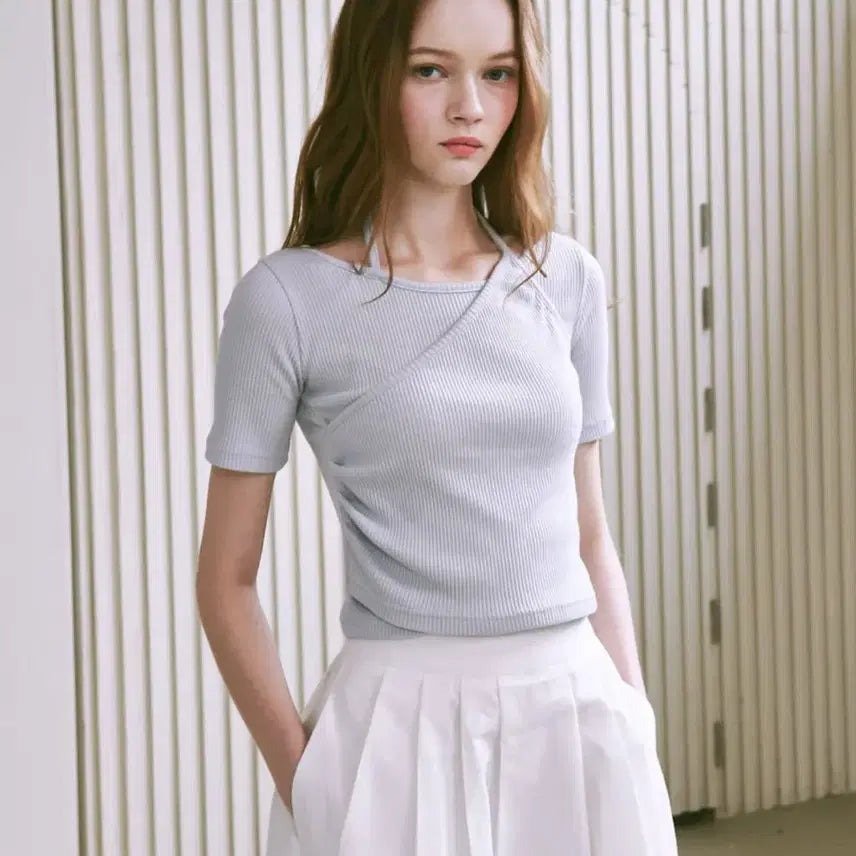 [BUNJANG] Ronron Halter Neck Short Sleeve Top / 론론 홀터넥 반팔
