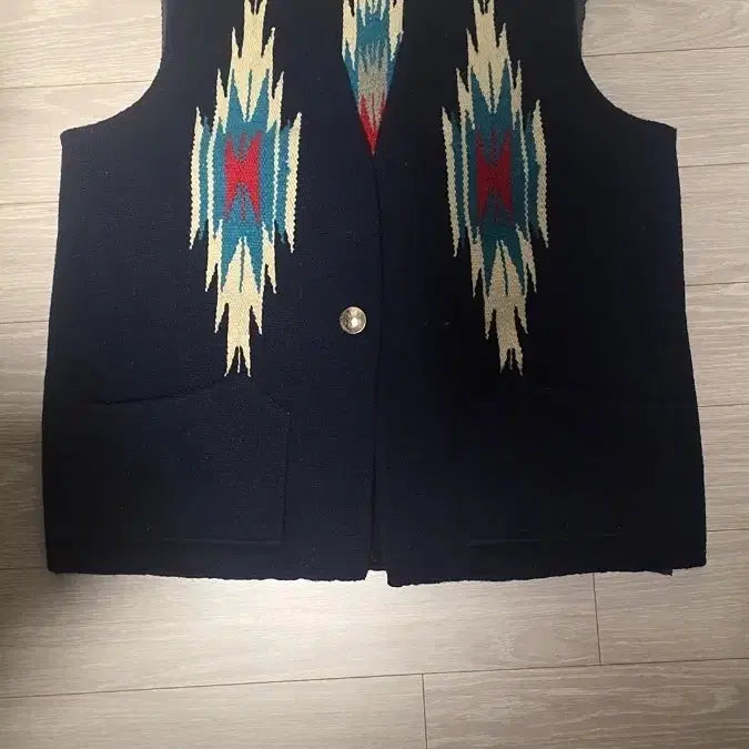 [BUNJANG] Stlye Eyes Chimayo Vest / 치마요 울 네이티브 스타일아이즈 베스트 L