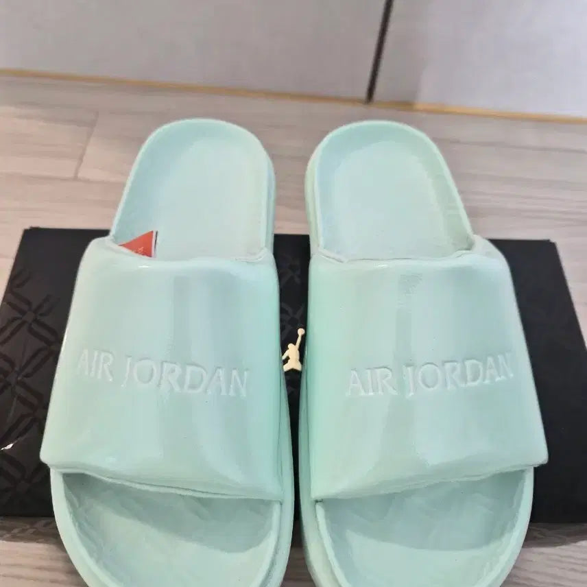 [BUNJANG] Nike Air Jordan Women's Slides 240mm / 새상품) 나이키 에어조던 여성슬리퍼 240mm