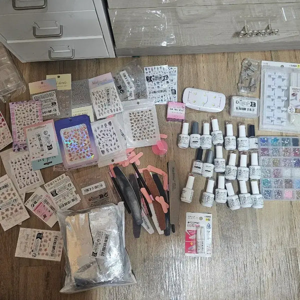 [BUNJANG] Nail Art Supplies Bundle (Gel Nail Polish, Charms, Stickers) / 네일아트 용품 일괄 (젤네일, 파츠, 스티커)