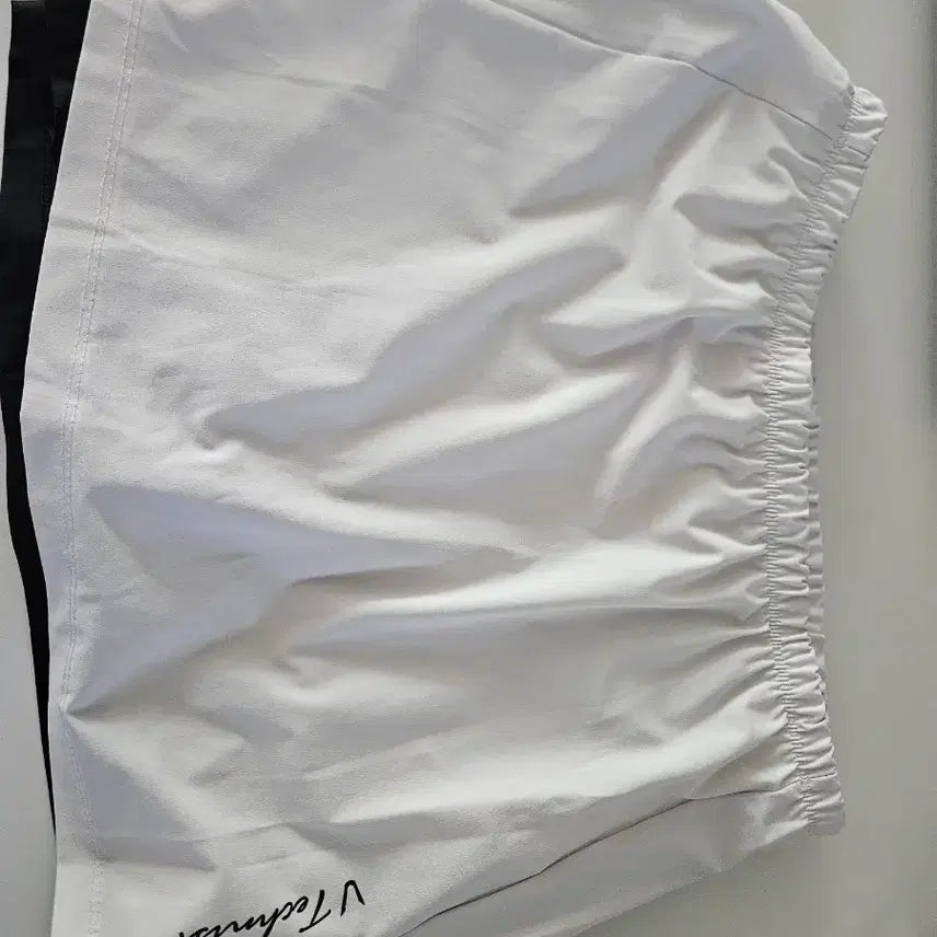 [BUNJANG] Techinst Badminton Skirt White Women's L85 / 테크니스트 배드민턴 치마 V Techinst 테니스 스커트 여성L85