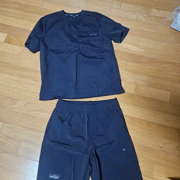 [BUNJANG] Montbell Short Sleeve T-Shirt and Shorts Set - Navy / 몽벨 반팔 티셔츠 + 반바지 세트 네이비
