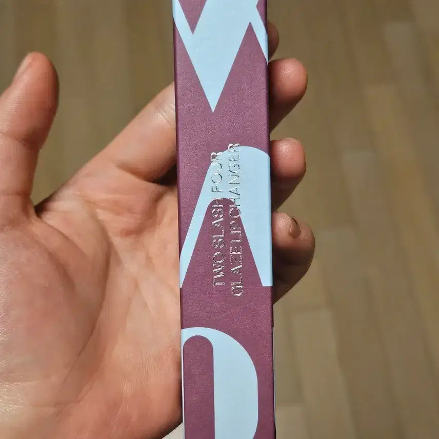 [BUNJANG] Two Slash Four Glaze Lip Changer Nu Black Cherry / 투슬래시포 글레이즈 립 체인저 누 블랙체리