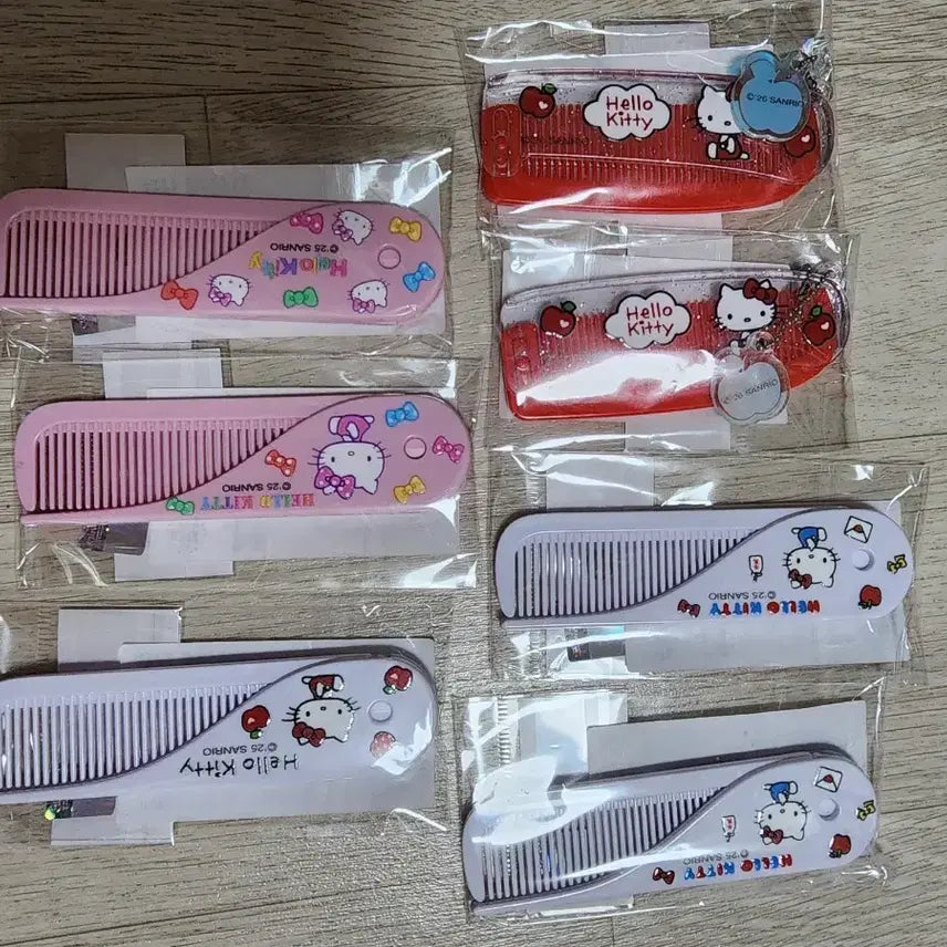 [BUNJANG] Hello Kitty Hairbrush / 헬로키티 머리빗/헤어브러쉬 새상품