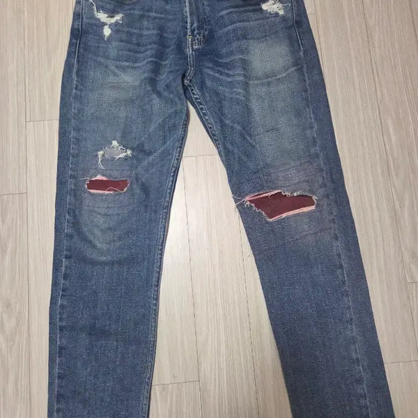 [BUNJANG] Hollister Distressed Wash Jeans / 홀리스터 데미지 워싱 청바지