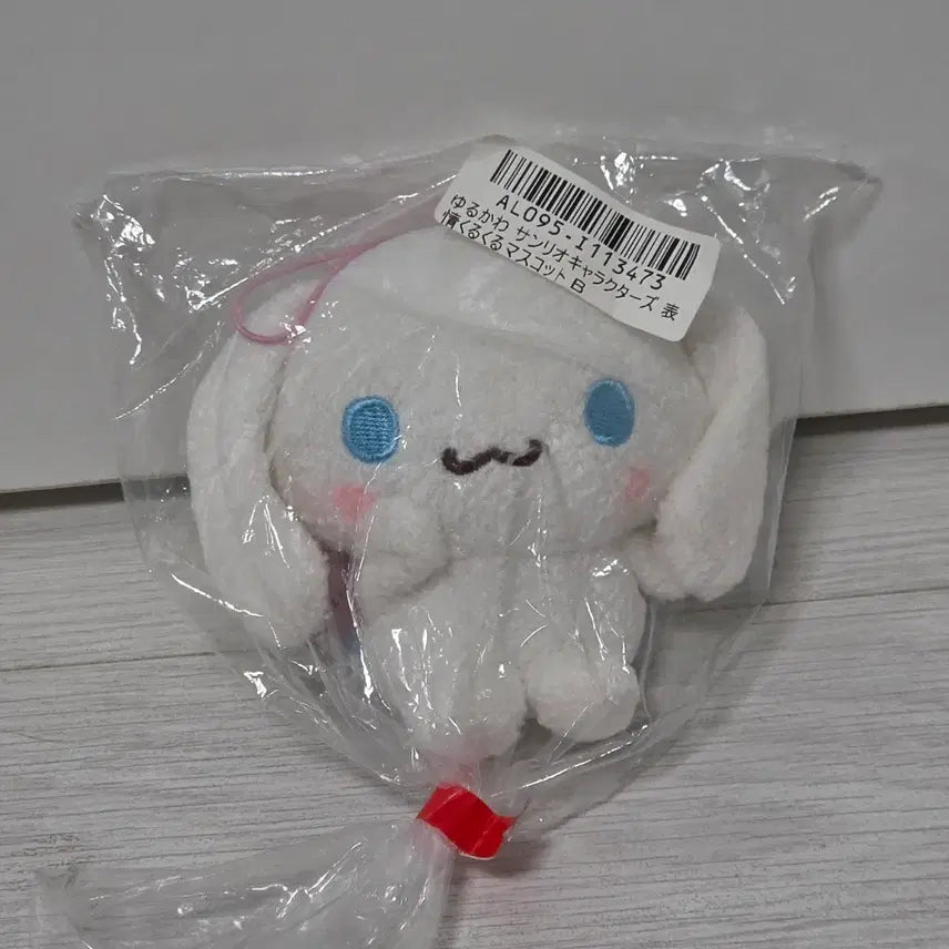 [BUNJANG] Sega Yurukawa & Sweet Hand Pose Cinnamoroll Plush / 세가 유루카와 새침손동작 시나모롤