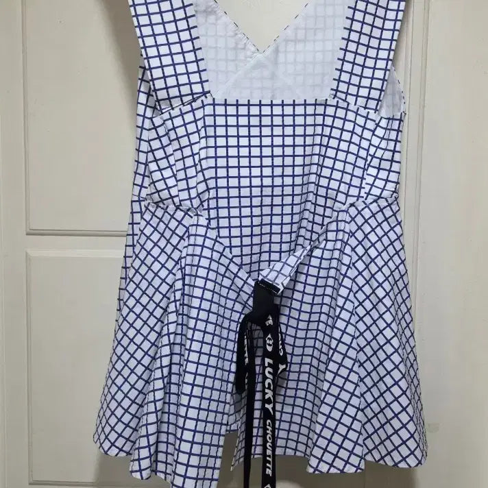 [BUNJANG] Lucky Chouette Logo Lettering Blouse / 럭키슈에뜨 블라우스(36.38사이즈)