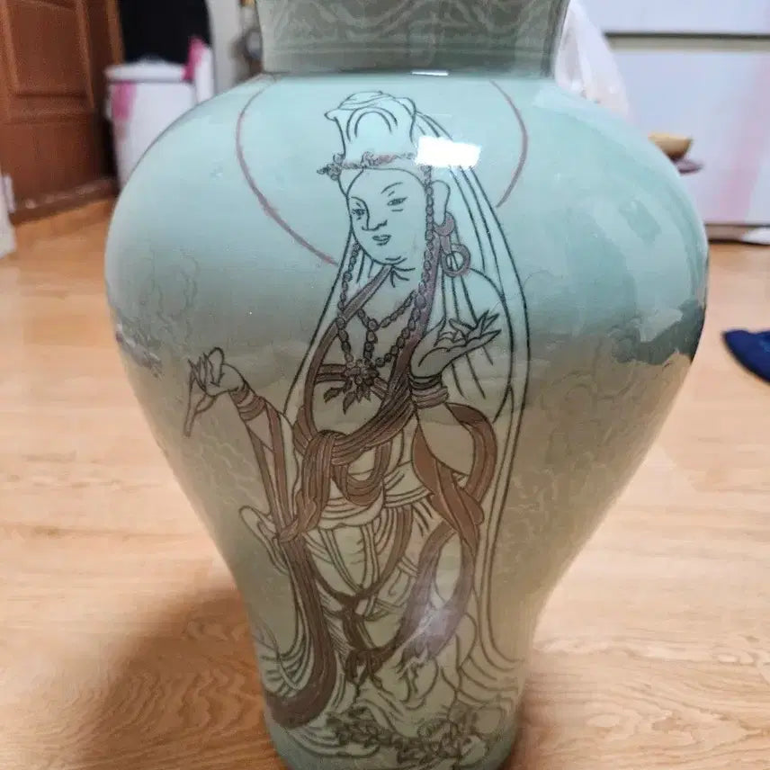 [BUNJANG] Large Celadon Porcelain Vase with Buddha Painting / 강진고려청자
