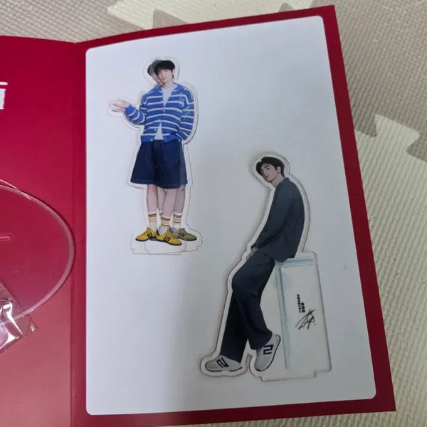 [BUNJANG] Zhang Linghe Standee Set / 정품 장링허 (장릉혁) 아크릴 스탠드 4개 세트 판매