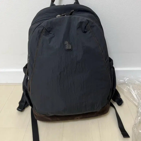 [BUNJANG] Hazzys Women's Backpack / 헤지스 여성 백팩