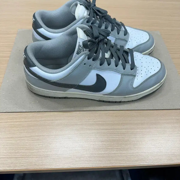 [BUNJANG] Nike Dunk Low Grey White Sneakers 280 / 나이키 덩크 로우 그레이 화이트 운동화 280