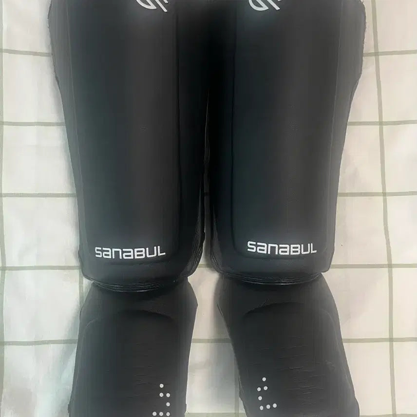 [BUNJANG] Sanaful Shin Guard L / 사나불 신가드 L