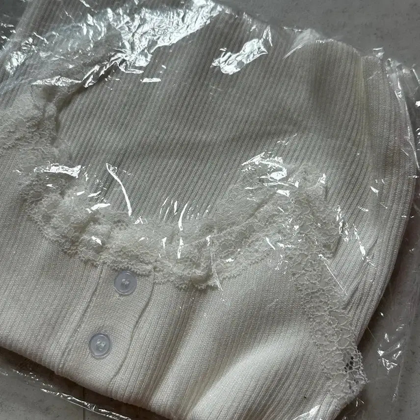 [BUNJANG] White Lace Camisole New Arrival / 새상품 레이스 나시 화이트