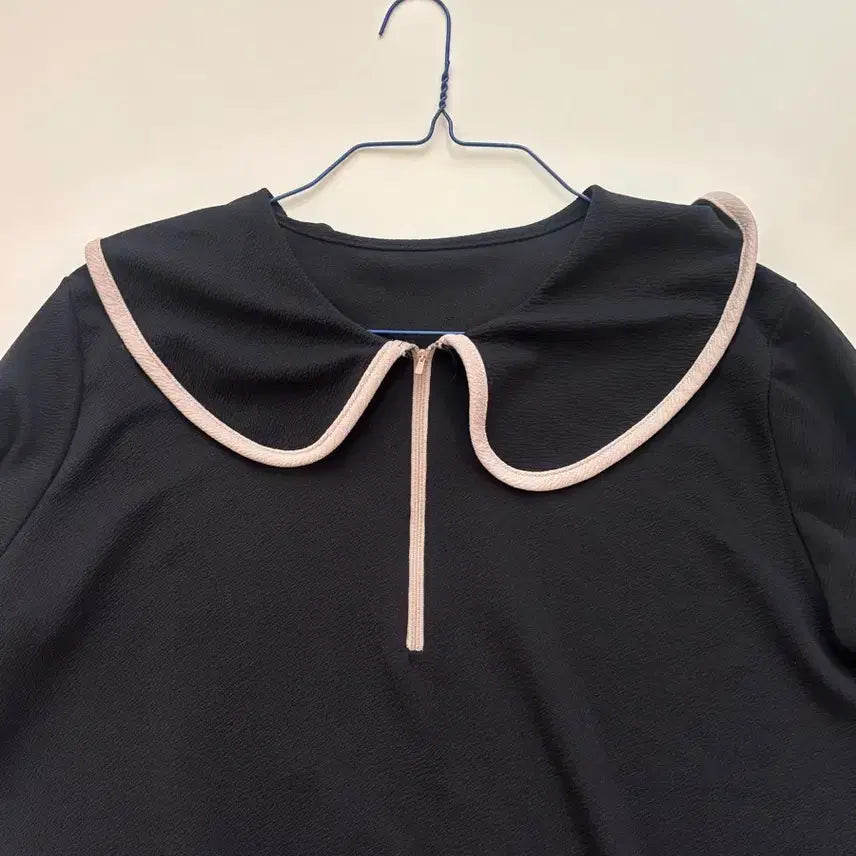 [BUNJANG] Black Collar Contrast Long Dress (Maternity Friendly) / 블랙 카라넥 배색 롱원피스 (임부복가능)