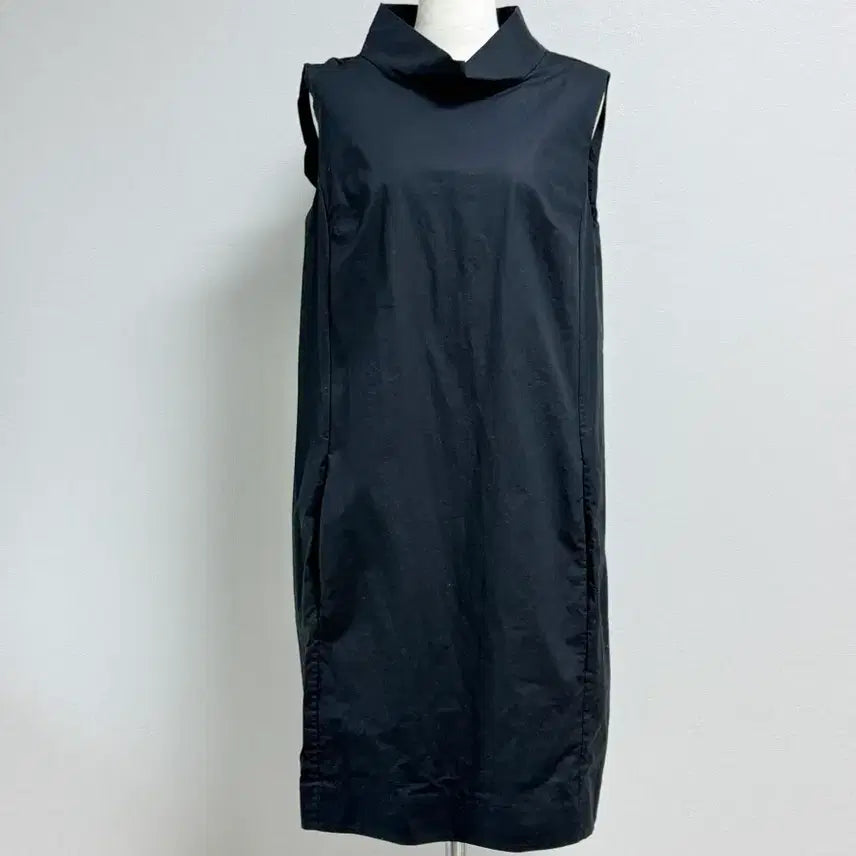 [BUNJANG] COS Cotton Black High-Neck Sleeveless Dress / 코스 Cos 코튼 블랙 하이넥 민소매 원피스