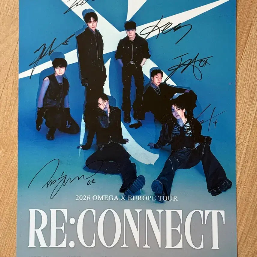 [BUNJANG] OMEGA X Europe Tour Signed Poster / 오메가엑스 유럽투어 친필싸인 포스터
