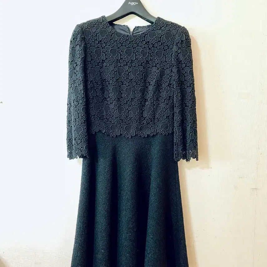 [BUNJANG] Lenibon Heart Lace Dress / 레니본 하트레이스 원피스