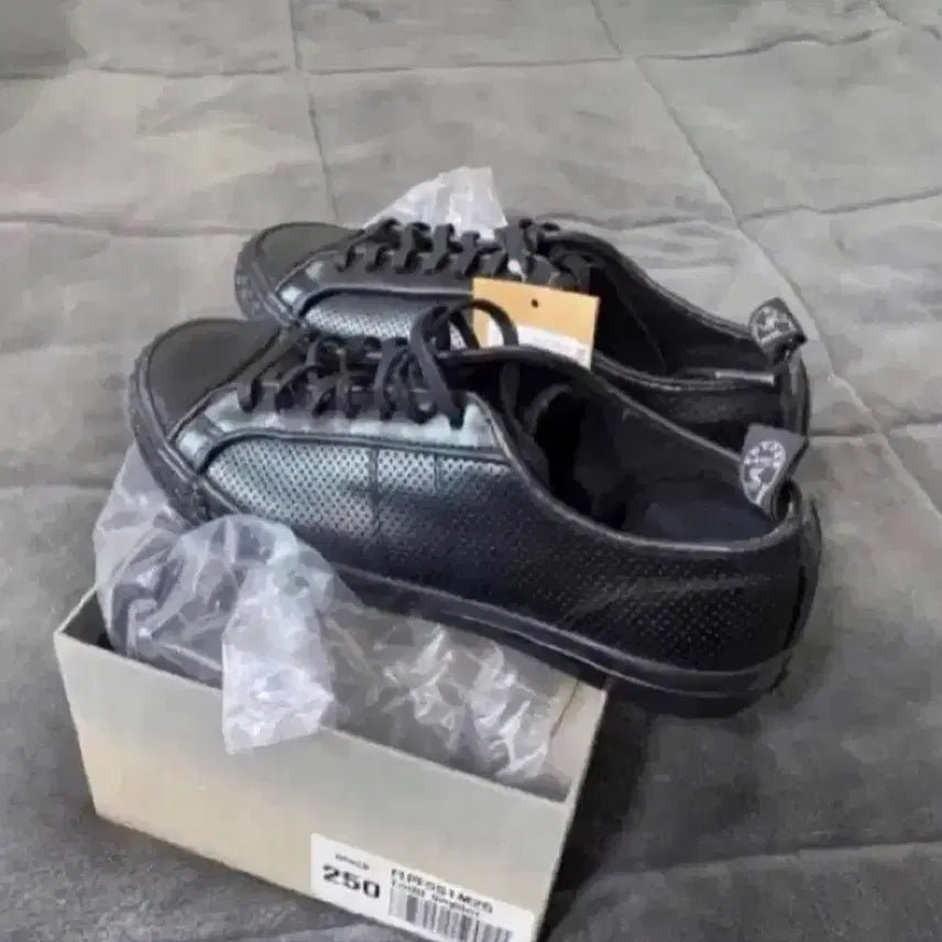 [BUNJANG] TOD'S Low Black Sneakers Size 250 / 토드 로우 블랙 스니커즈 사이즈250
