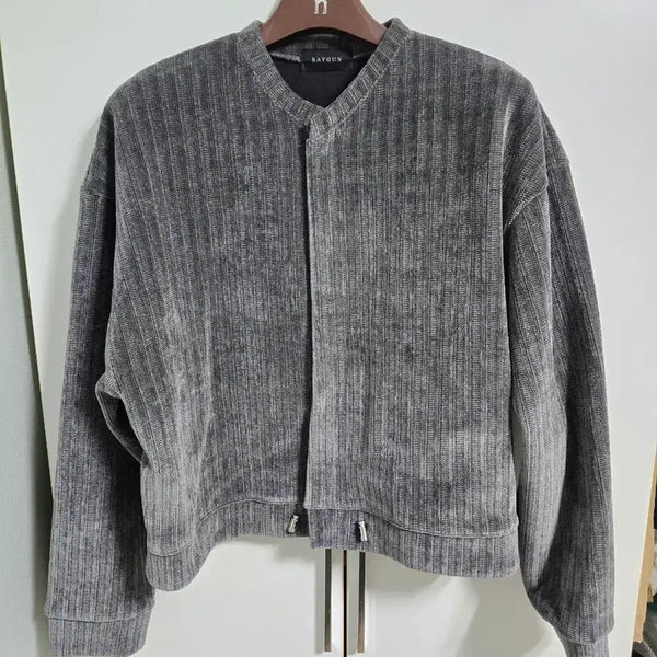 [BUNJANG] Raymon Velour Crop Cardigan Grey Free Size / 레이먼 벨루어 크롭 가디건 그레이 F (L)