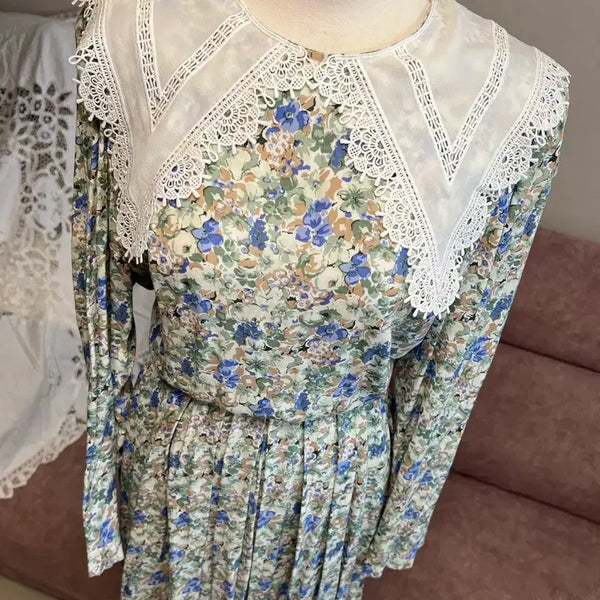 [BUNJANG] Karin Stevens Flower Lace Long Dress / 플라워 레이스 롱 원피스