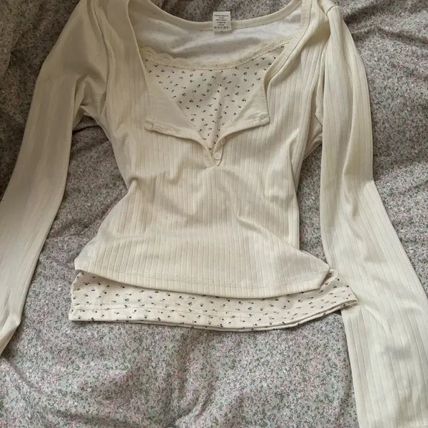 [BUNJANG] Ivory Floral Layered Knit Top / 에이블리 라일락 꽃무늬 레이어드
