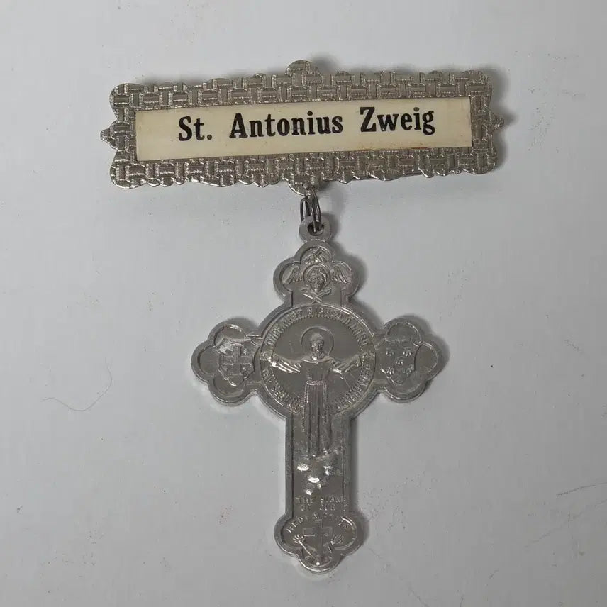 [BUNJANG] 1930s Catholic Cross Badge - Jesus and Mary Engraved Metal Emblem / 1930년대 가톨릭 십자가 뺏지 금속 천주교 예수님 성모마리아 십자가 앤